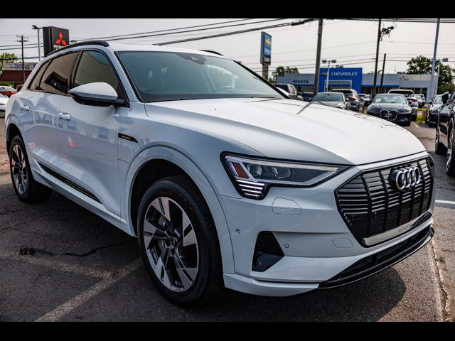 2022 Audi e-tron Premium