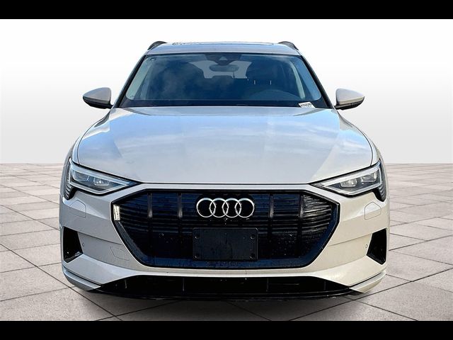 2022 Audi e-tron Premium