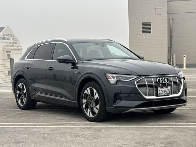 2022 Audi e-tron Premium