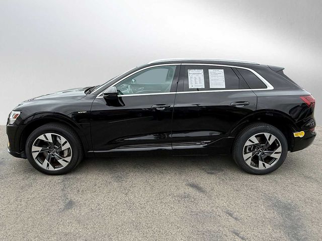 2022 Audi e-tron Premium