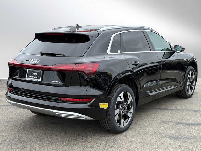 2022 Audi e-tron Premium