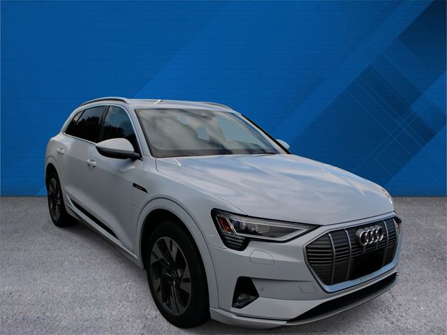2022 Audi e-tron Premium