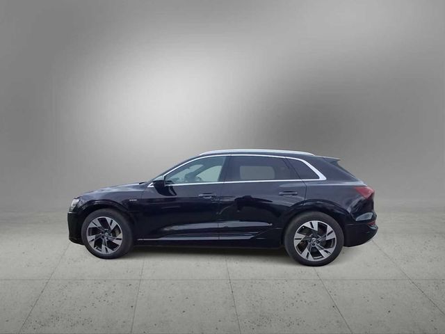 2022 Audi e-tron Premium