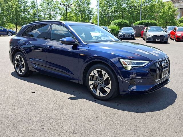 2022 Audi e-tron Premium