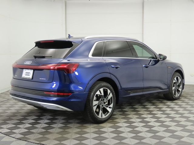 2022 Audi e-tron Premium