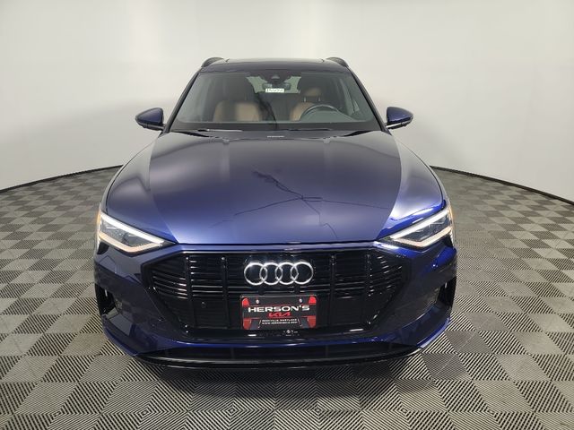 2022 Audi e-tron Premium