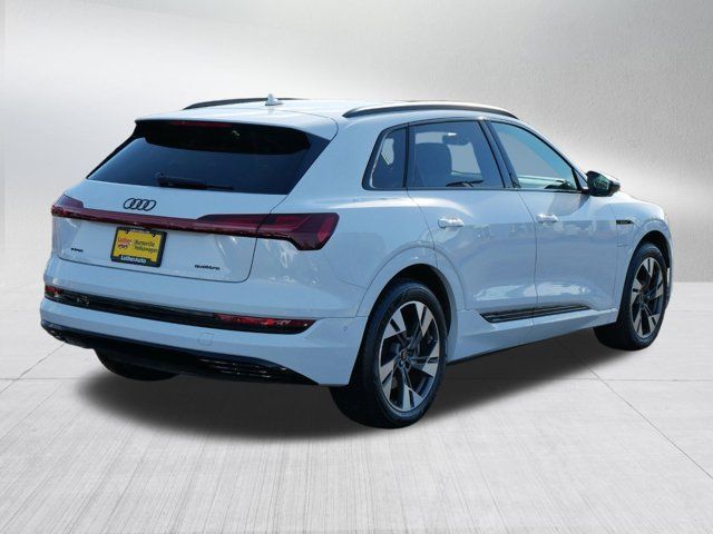 2022 Audi e-tron Premium