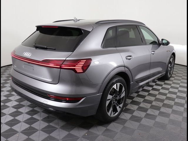 2022 Audi e-tron Premium