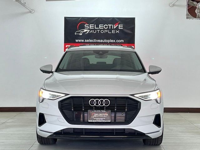 2022 Audi e-tron Premium