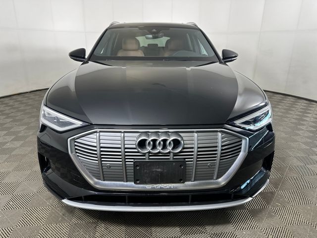 2022 Audi e-tron Premium