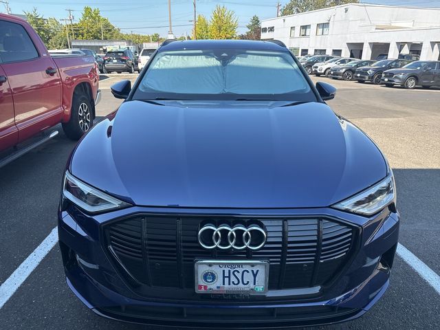 2022 Audi e-tron Premium