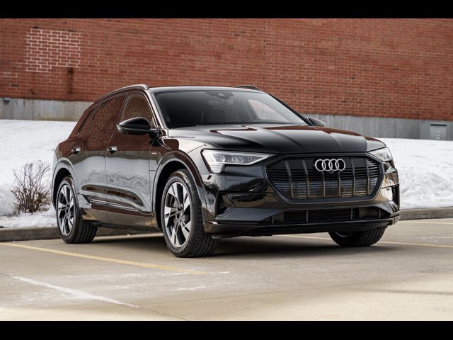 2022 Audi e-tron Premium