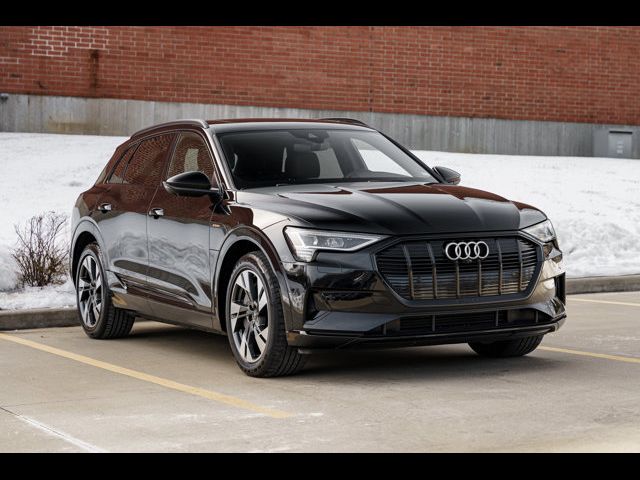 2022 Audi e-tron Premium