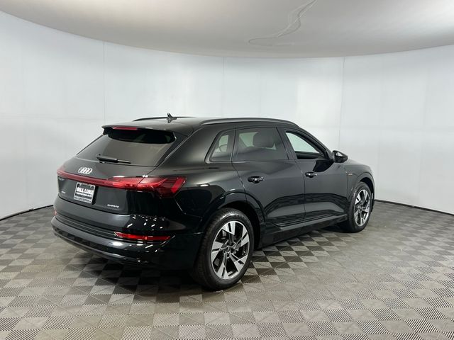 2022 Audi e-tron Premium