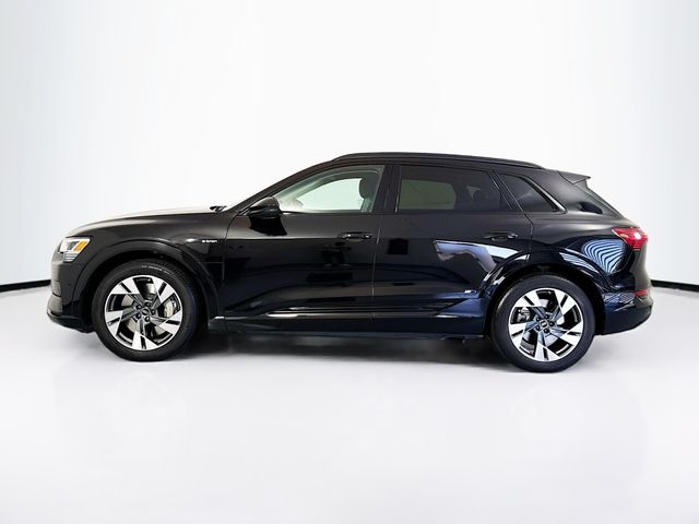 2022 Audi e-tron Premium