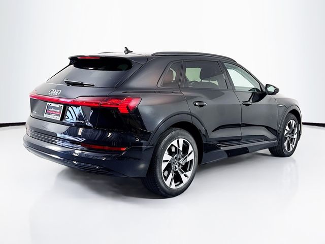 2022 Audi e-tron Premium