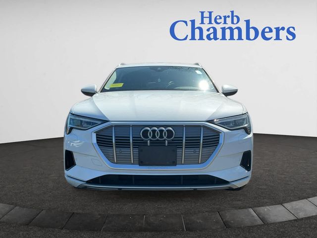2022 Audi e-tron Premium