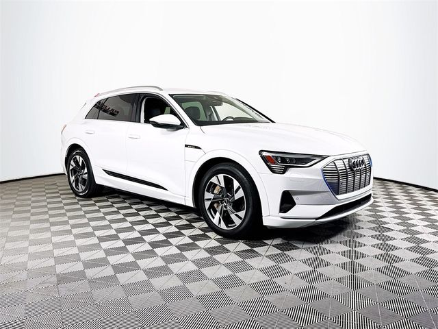 2022 Audi e-tron Premium