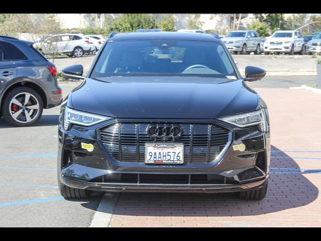 2022 Audi e-tron Premium Plus