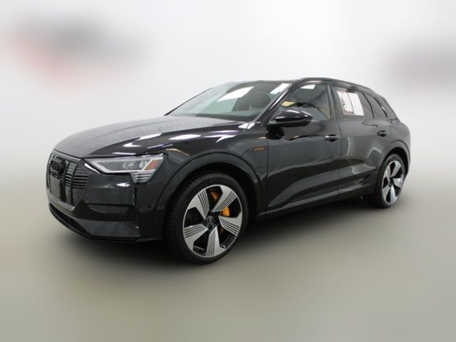 2022 Audi e-tron Premium Plus