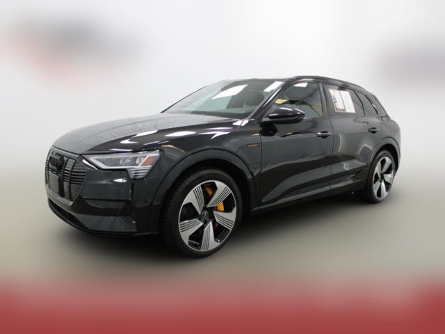 2022 Audi e-tron Premium Plus