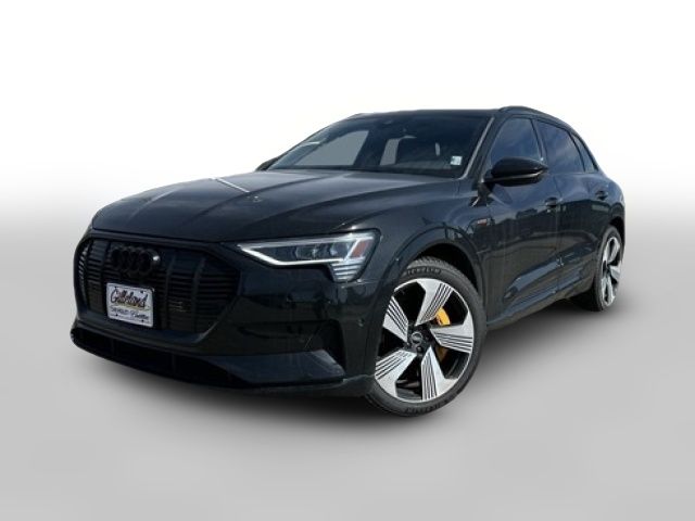 2022 Audi e-tron Premium Plus