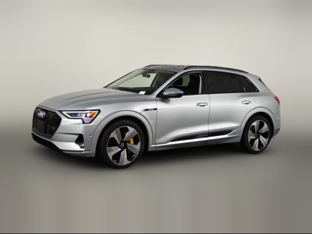 2022 Audi e-tron Premium Plus