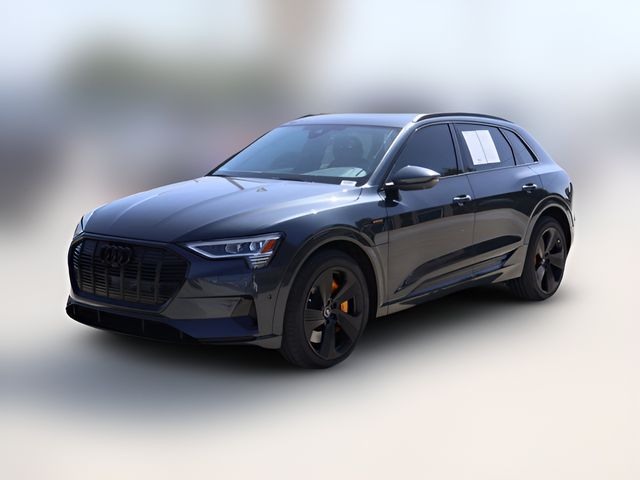 2022 Audi e-tron Premium Plus