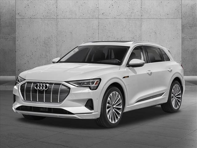 2022 Audi e-tron Premium Plus