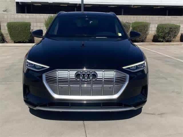 2022 Audi e-tron Premium Plus
