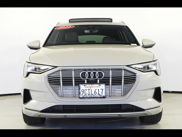2022 Audi e-tron Premium Plus