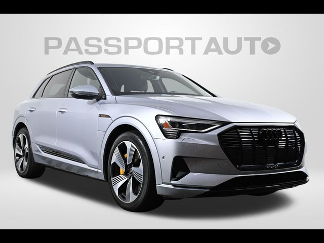 2022 Audi e-tron Premium Plus