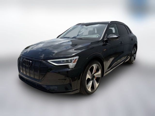 2022 Audi e-tron Premium Plus
