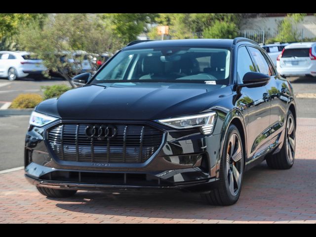 2022 Audi e-tron Premium Plus