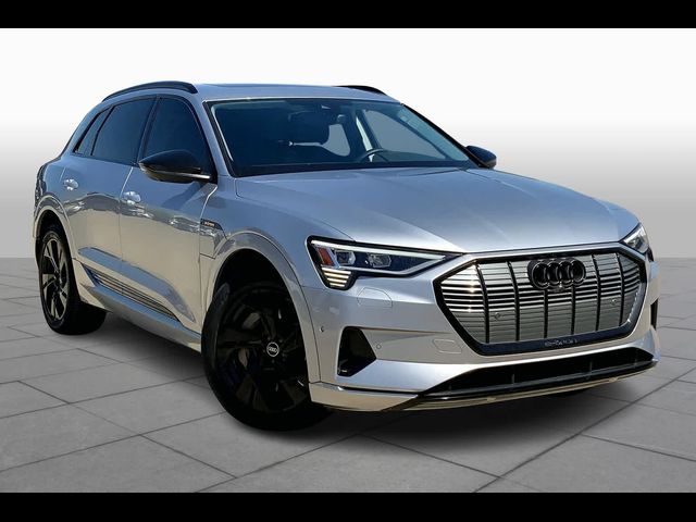 2022 Audi e-tron Premium Plus