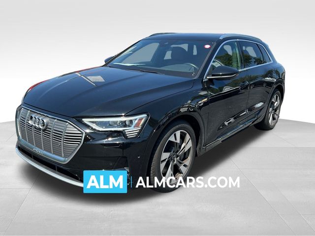 2022 Audi e-tron Premium Plus