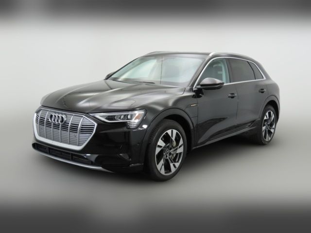 2022 Audi e-tron Premium Plus