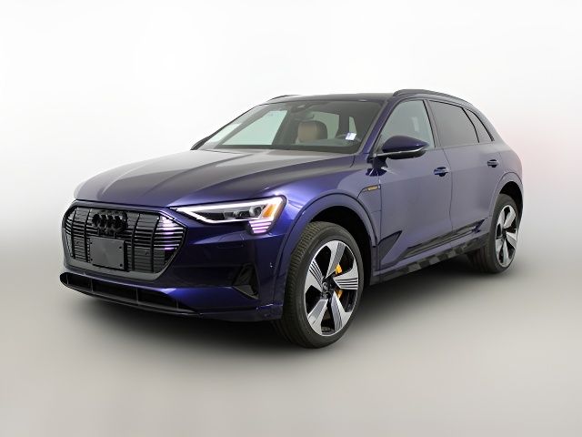 2022 Audi e-tron Premium Plus