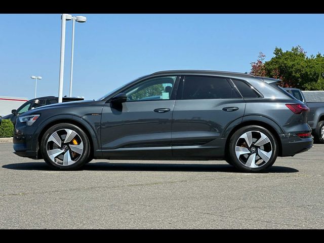 2022 Audi e-tron Premium Plus