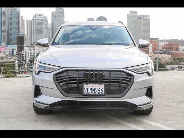 2022 Audi e-tron Premium Plus