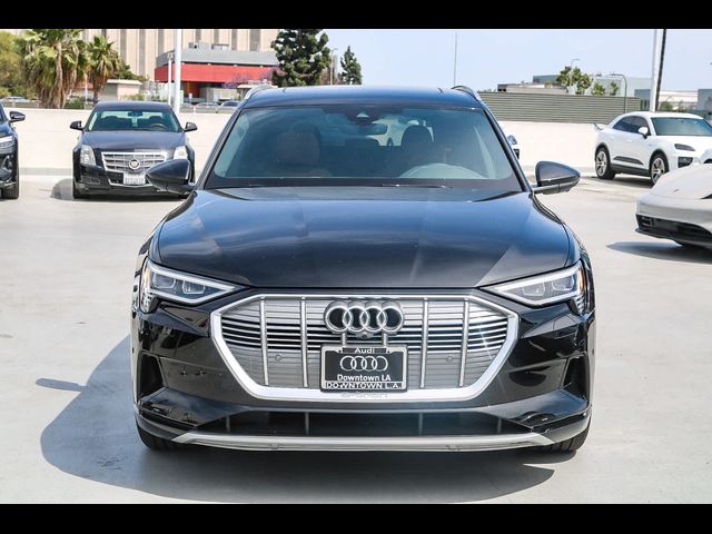 2022 Audi e-tron Premium Plus