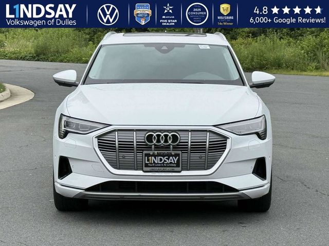 2022 Audi e-tron Premium Plus