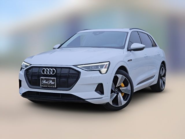 2022 Audi e-tron Premium Plus