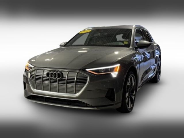 2022 Audi e-tron Premium Plus