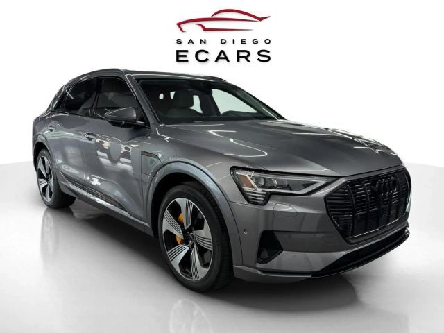 2022 Audi e-tron Premium Plus
