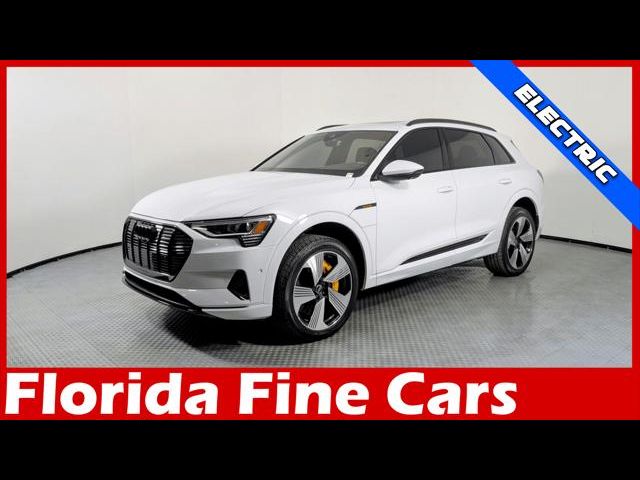 2022 Audi e-tron Premium Plus
