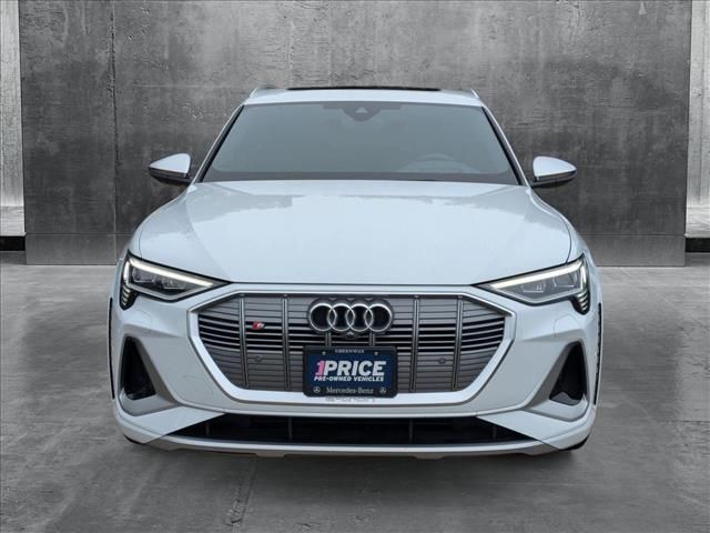 2022 Audi e-tron S Prestige