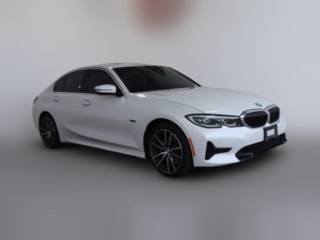 2022 BMW 3 Series 330e