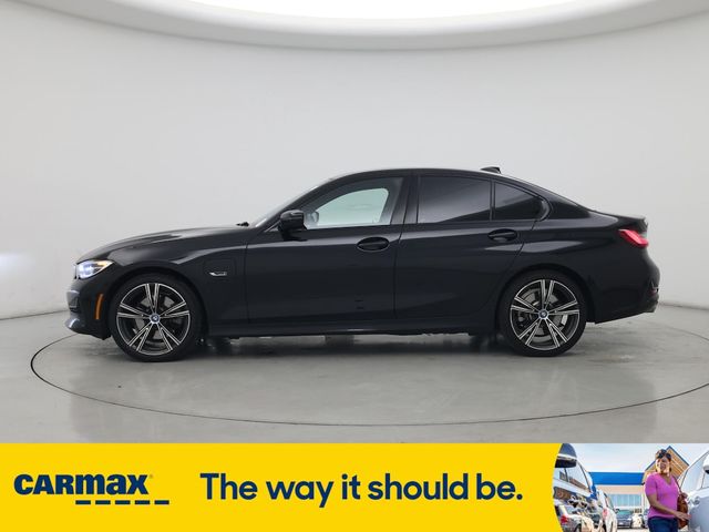2022 BMW 3 Series 330e