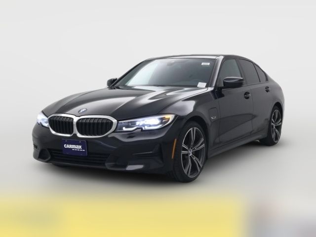 2022 BMW 3 Series 330e